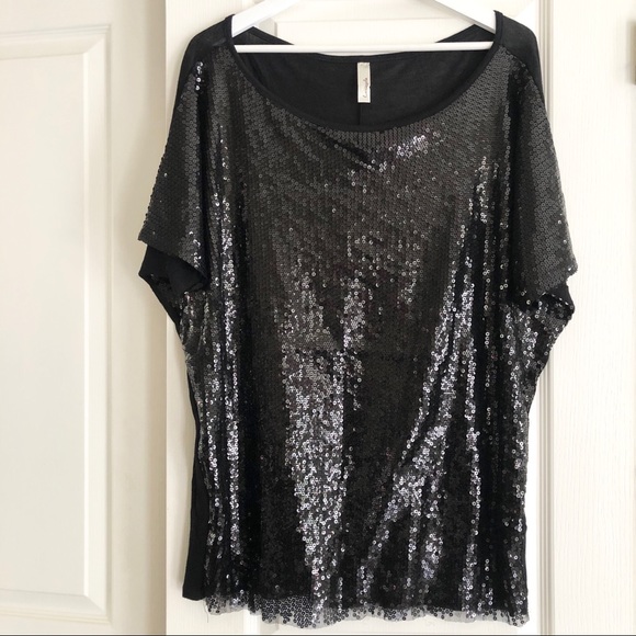 Black sequin short sleeve top - Picture 1 of 9
